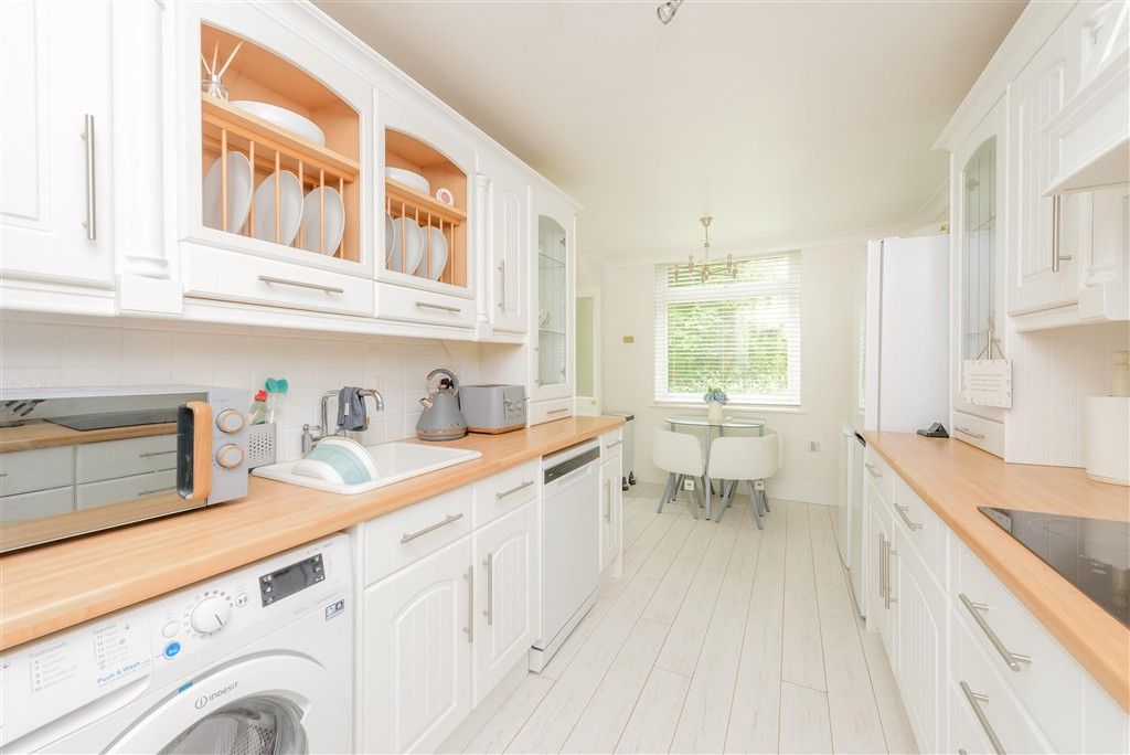 Property photo 3 of 13 Kitchen