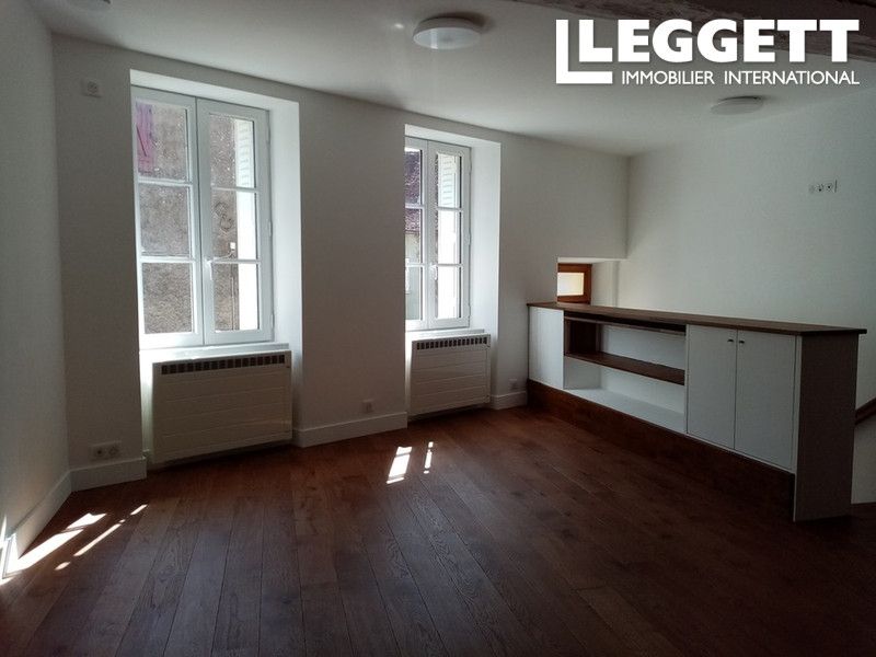 Property photo 3 of 10