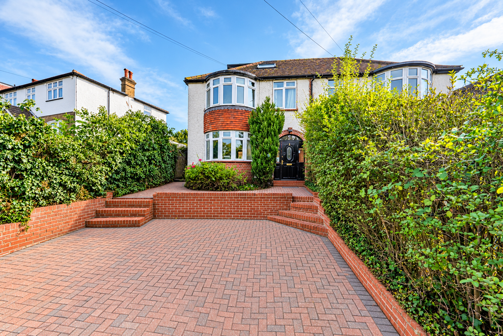 Property photo 1 of 21 160 Harefield Road - Front