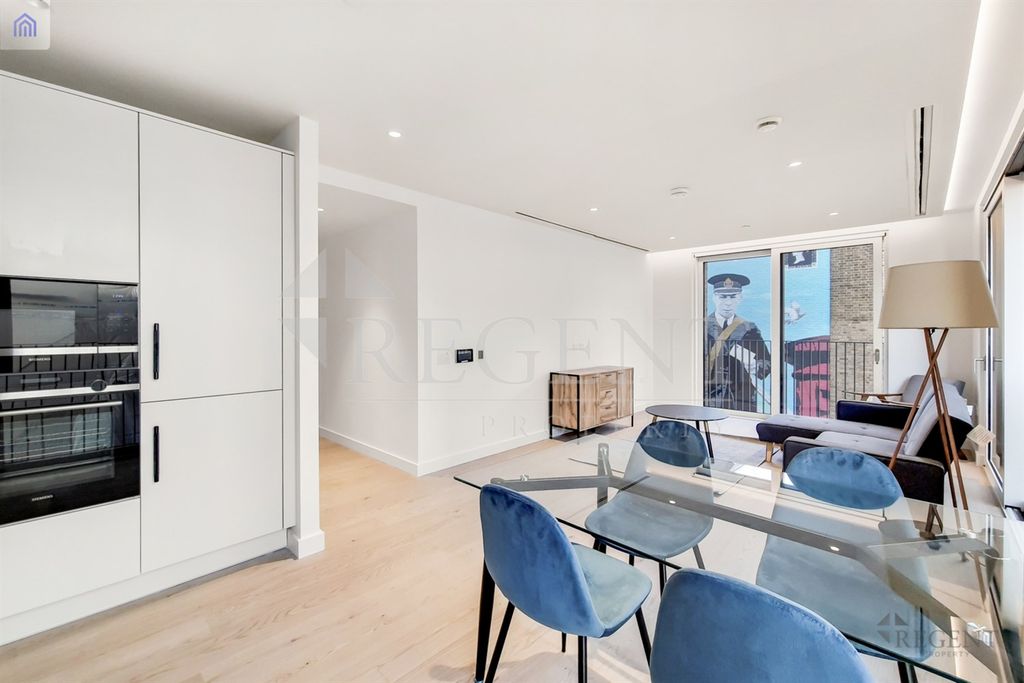 Property photo 3 of 12 Open Plan