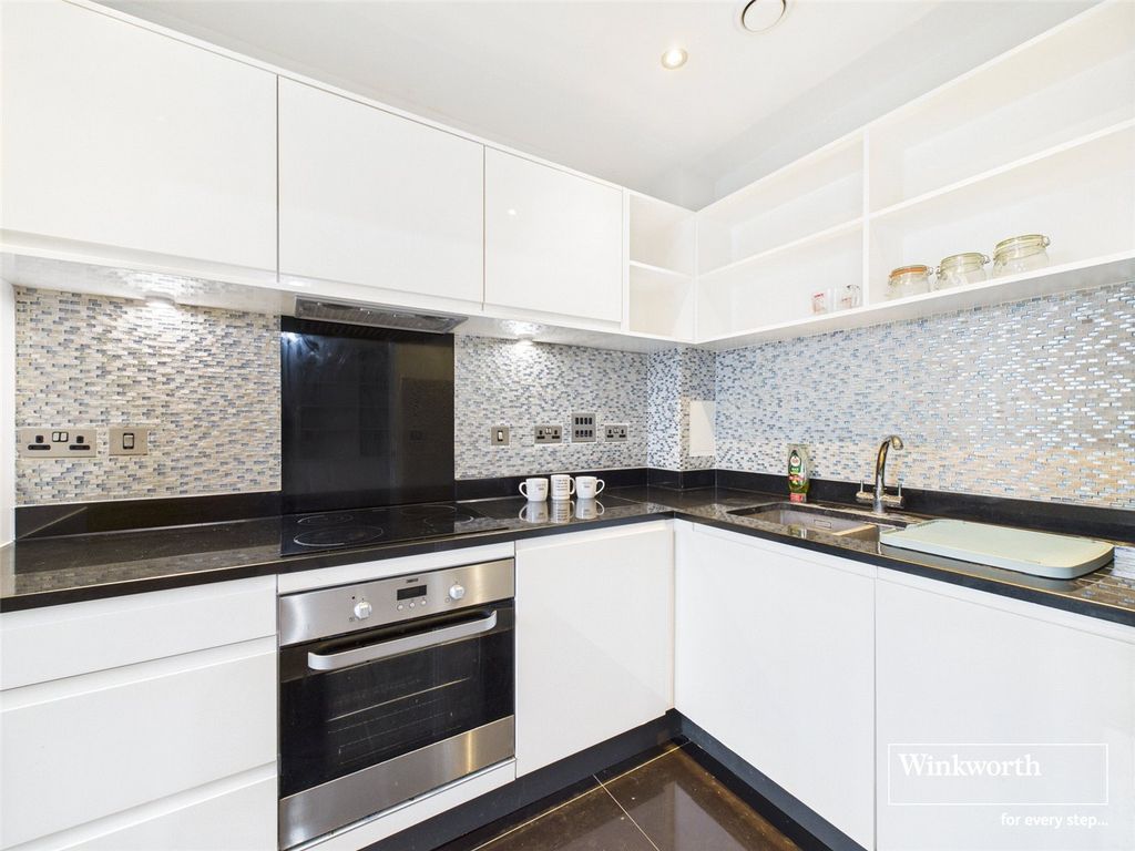 Property photo 2 of 8 Kitchen