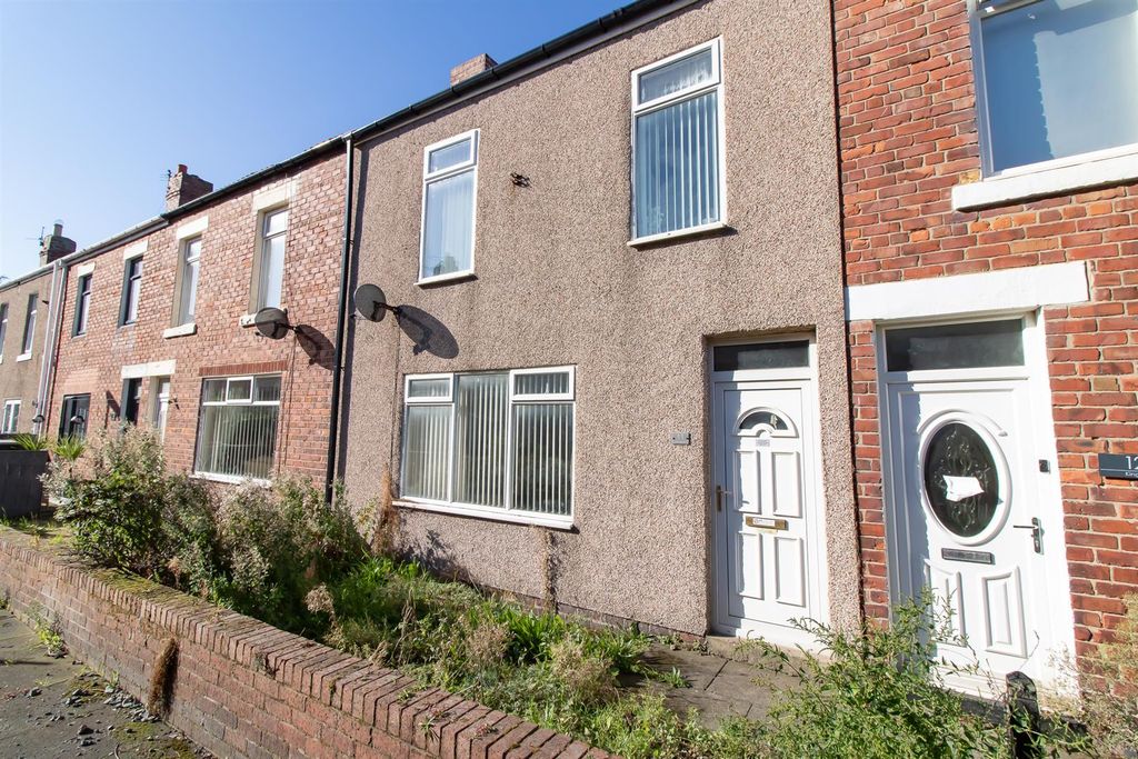 Property photo 1 of 7