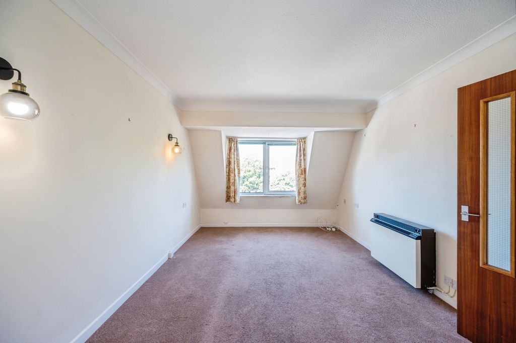 Property photo 3 of 14 Pbox-Img.Jpg