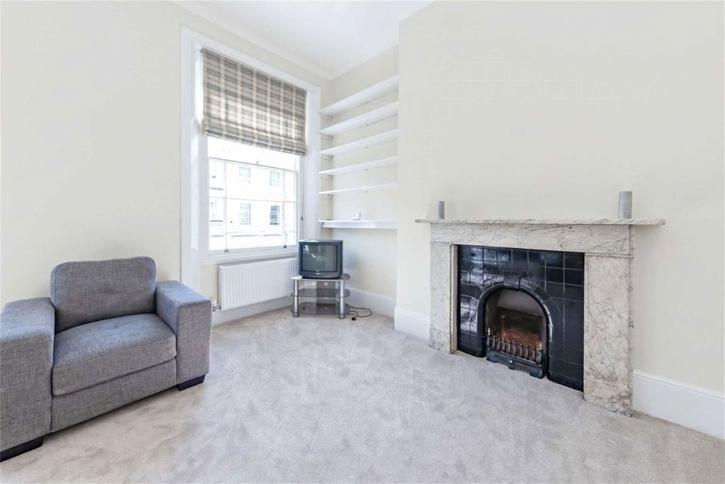 Property photo 2 of 6