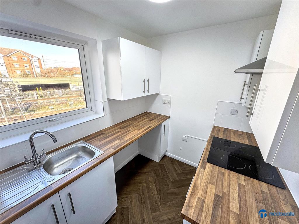 Property photo 3 of 11 2.Jpg