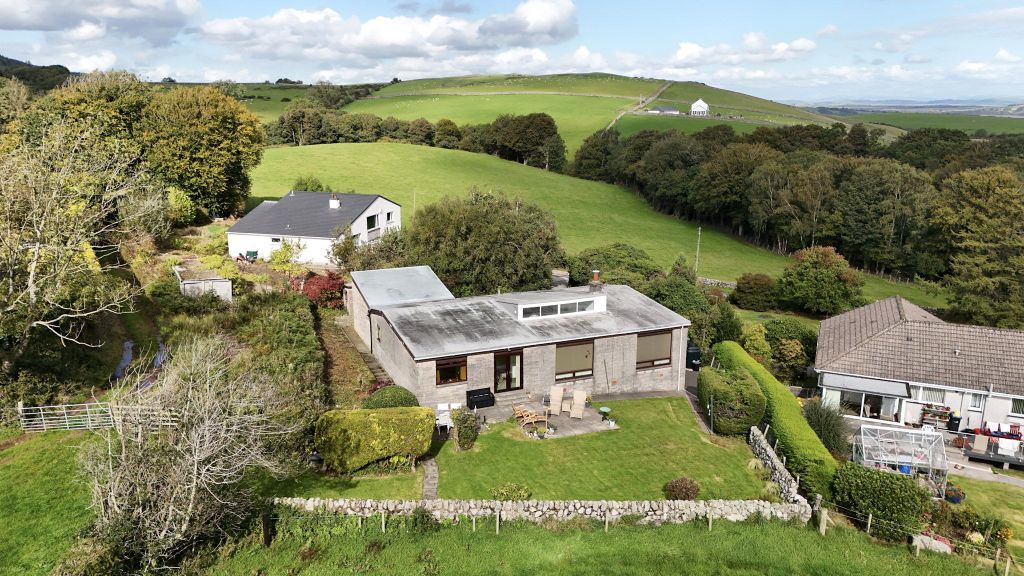 Property photo 1 of 28