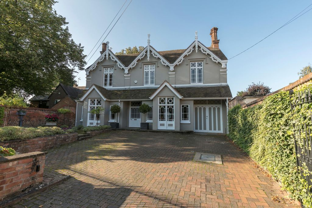 Property photo 1 of 28 Image