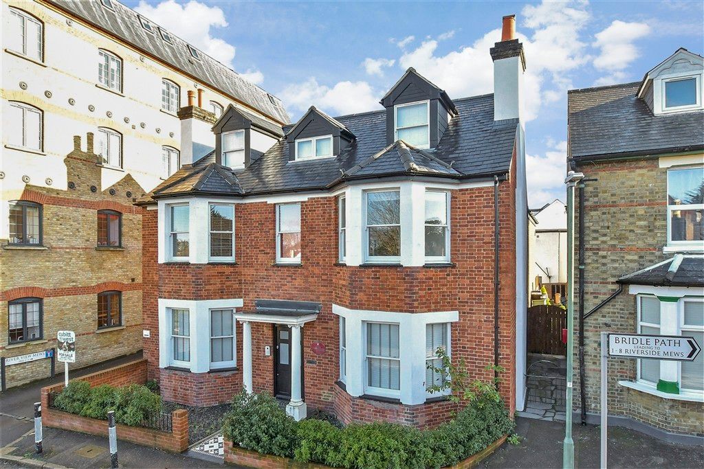 Property photo 1 of 12 External (Web)