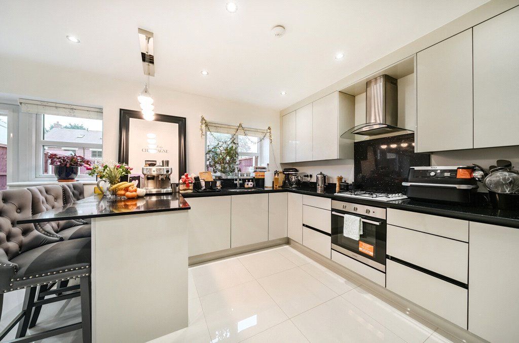 Property photo 3 of 20 1208100 (3).Jpg