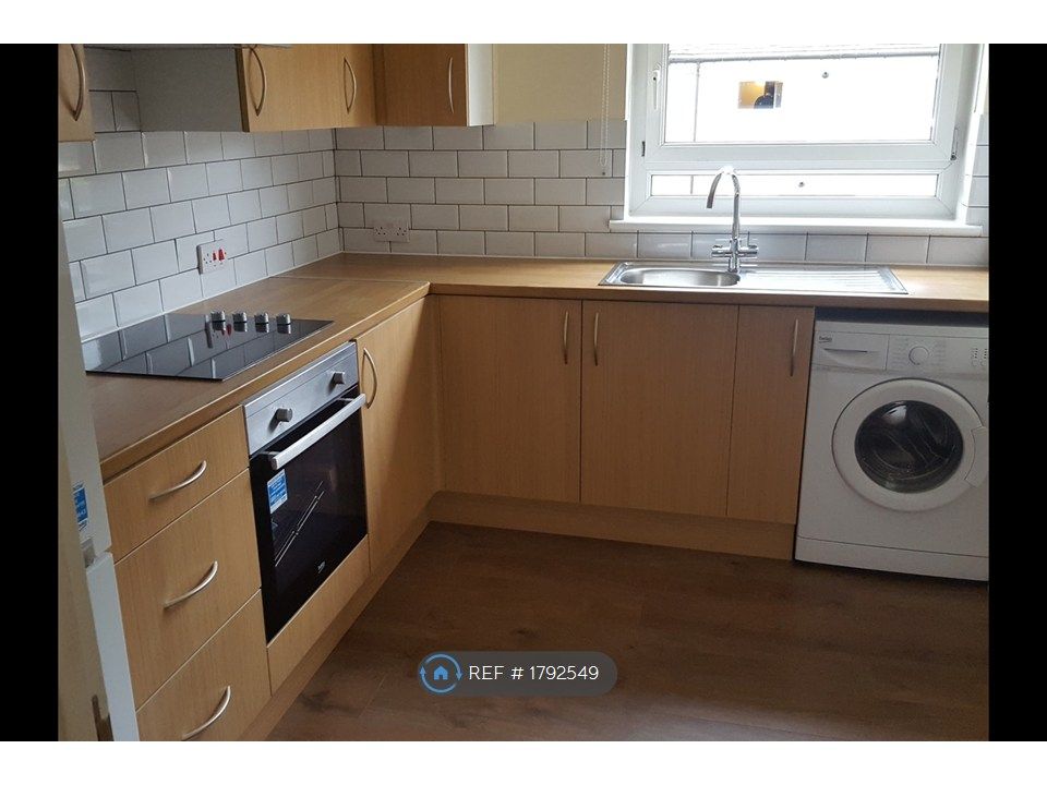 Property photo 2 of 11 Kitchen/Diner