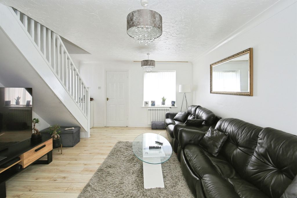 Property photo 3 of 15