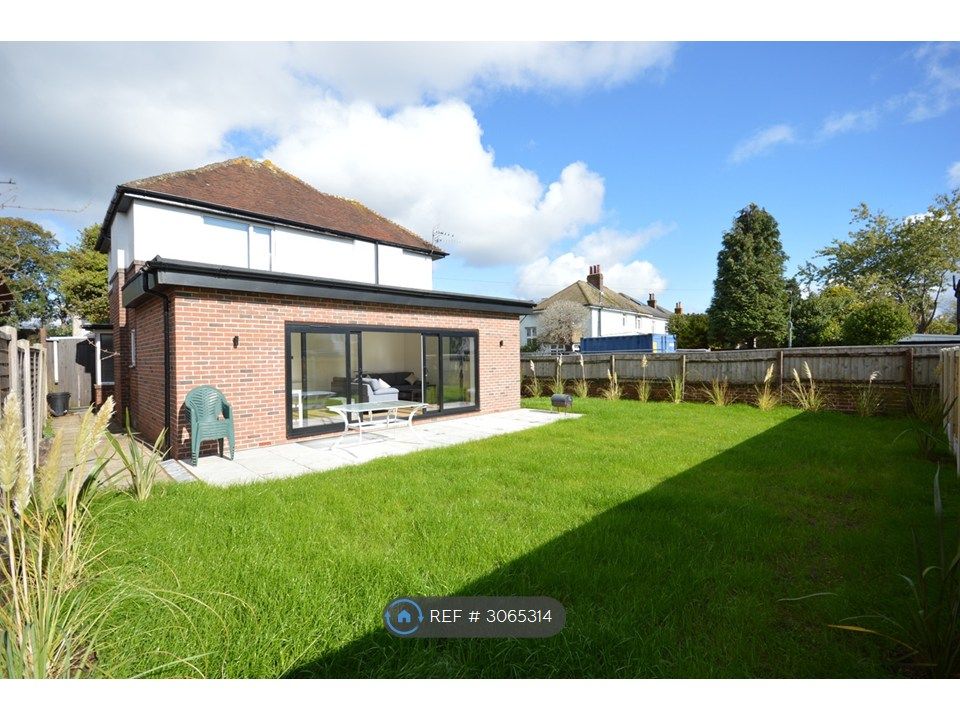Property photo 2 of 22