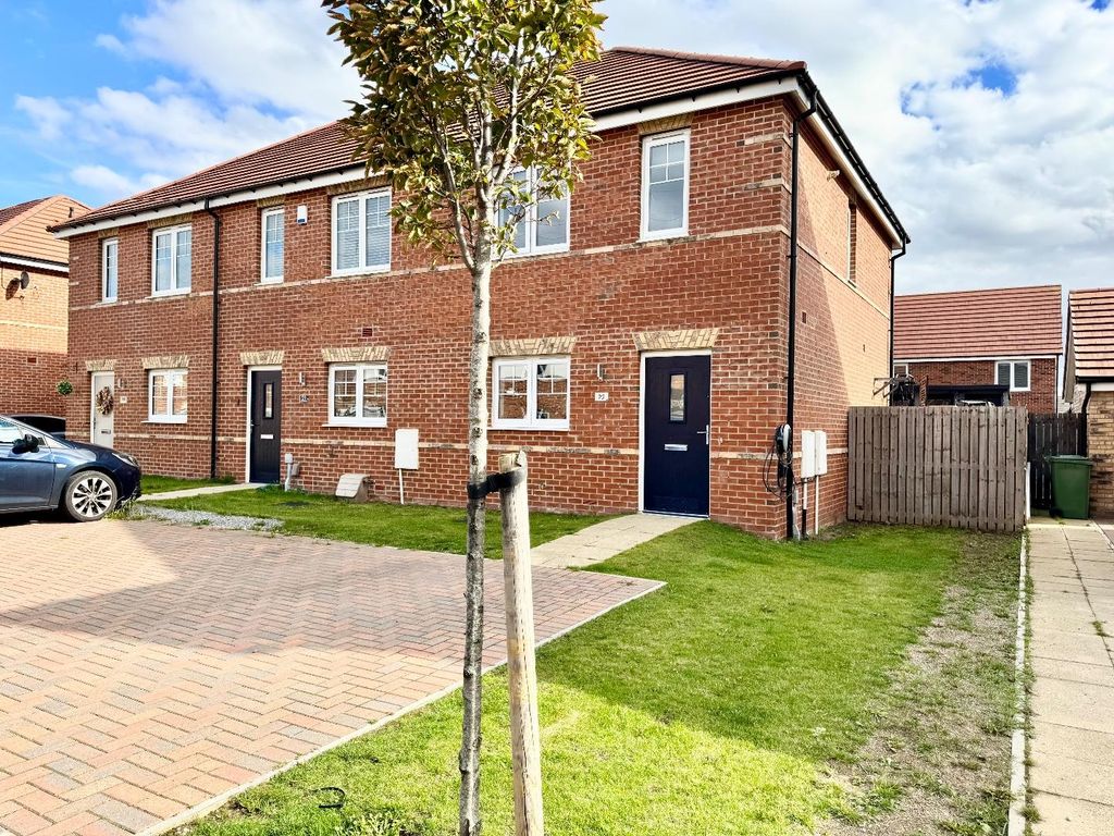 Property photo 1 of 16 External
