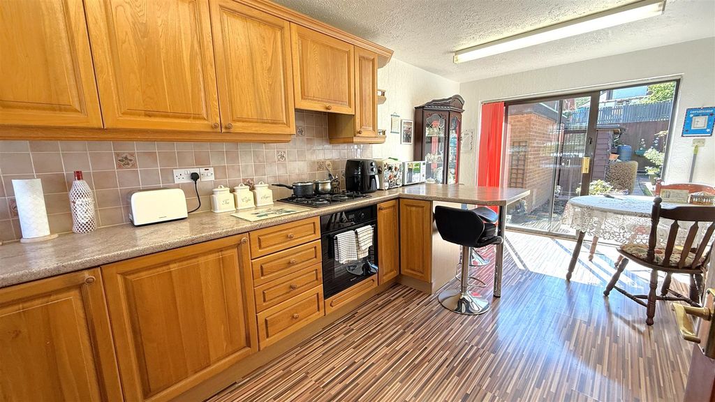 Property photo 2 of 18 Img_0256.Jpeg