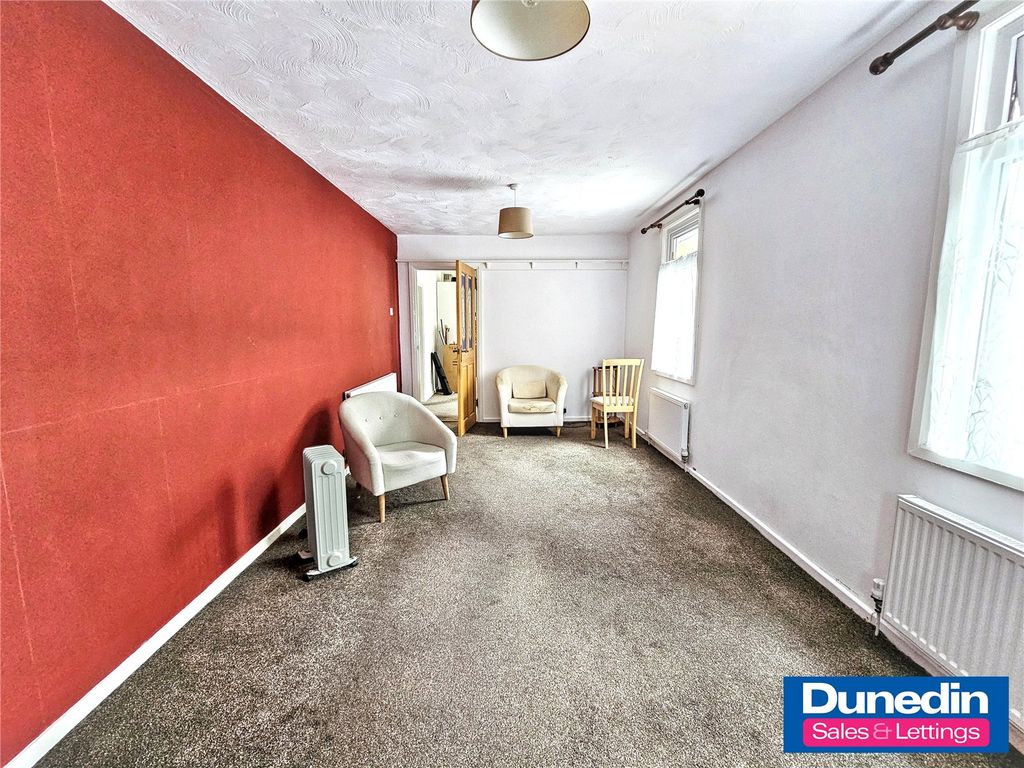 Property photo 3 of 9 Picture No. 10