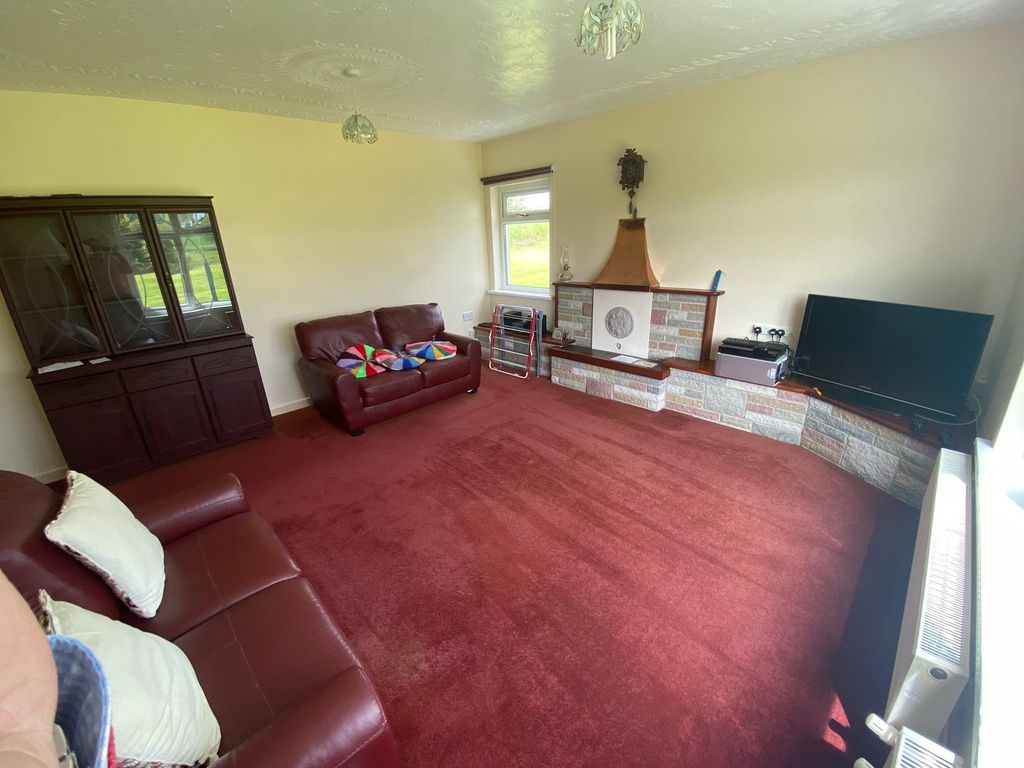 Property photo 3 of 37