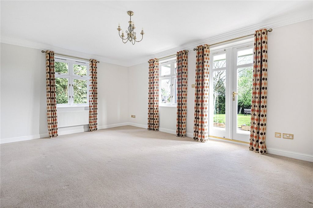 Property photo 3 of 16 Picture No. 19