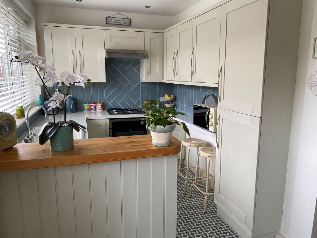 Property photo 3 of 19