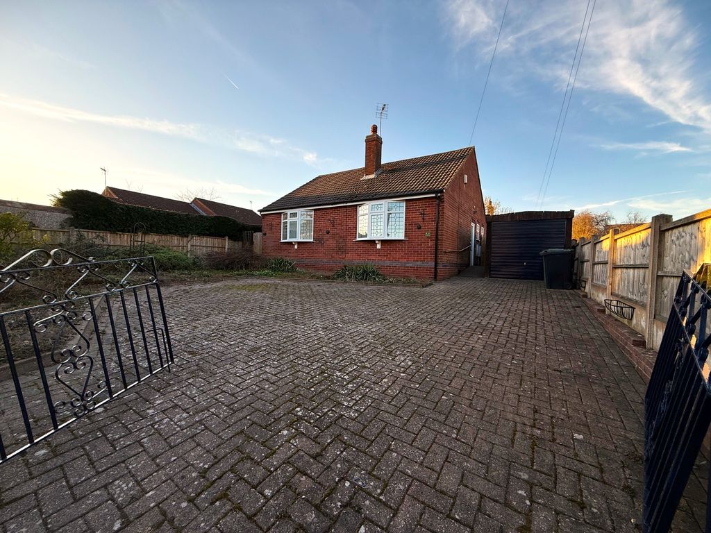 Property photo 3 of 24