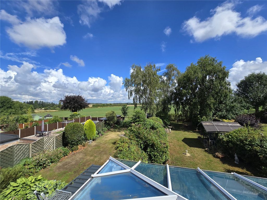 Property photo 2 of 21 Picture No. 19