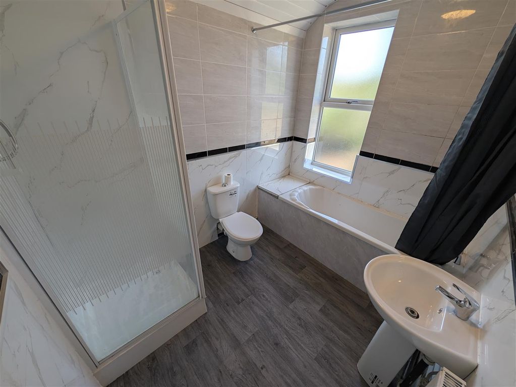 Property photo 2 of 9 129734.Jpg