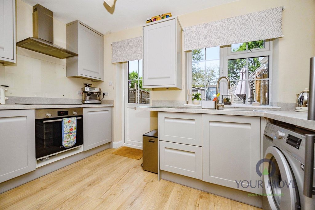 Property photo 3 of 9 Pbox-Img.Jpg