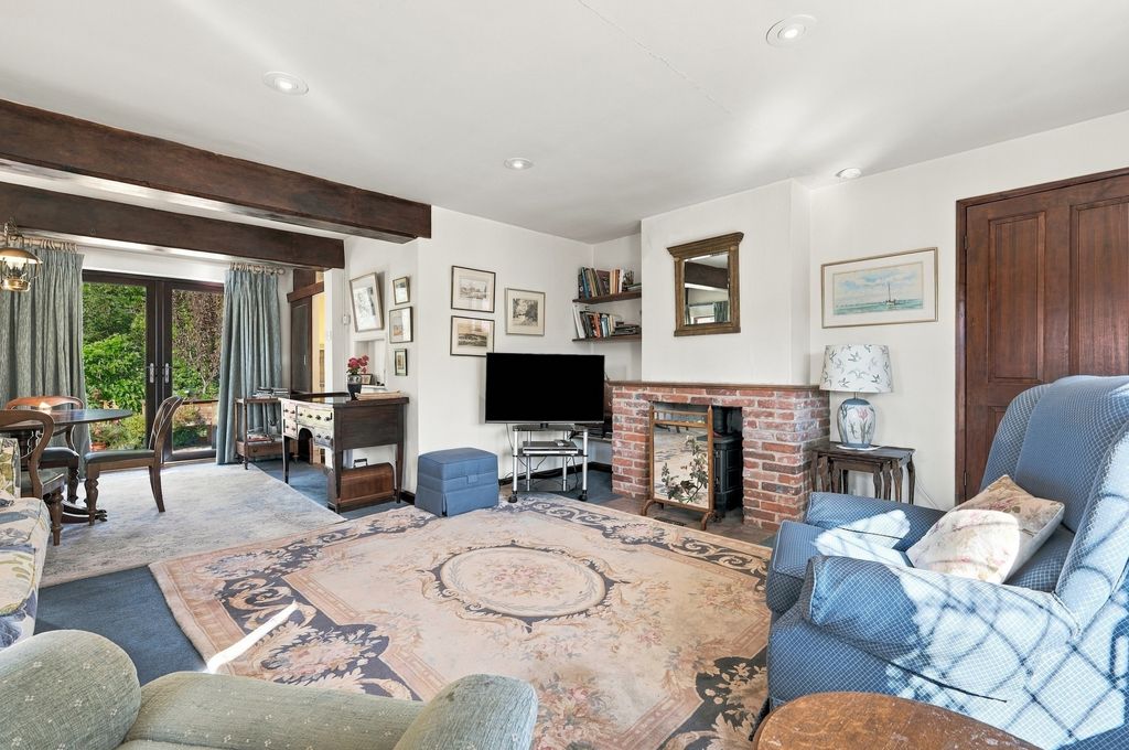 Property photo 2 of 14