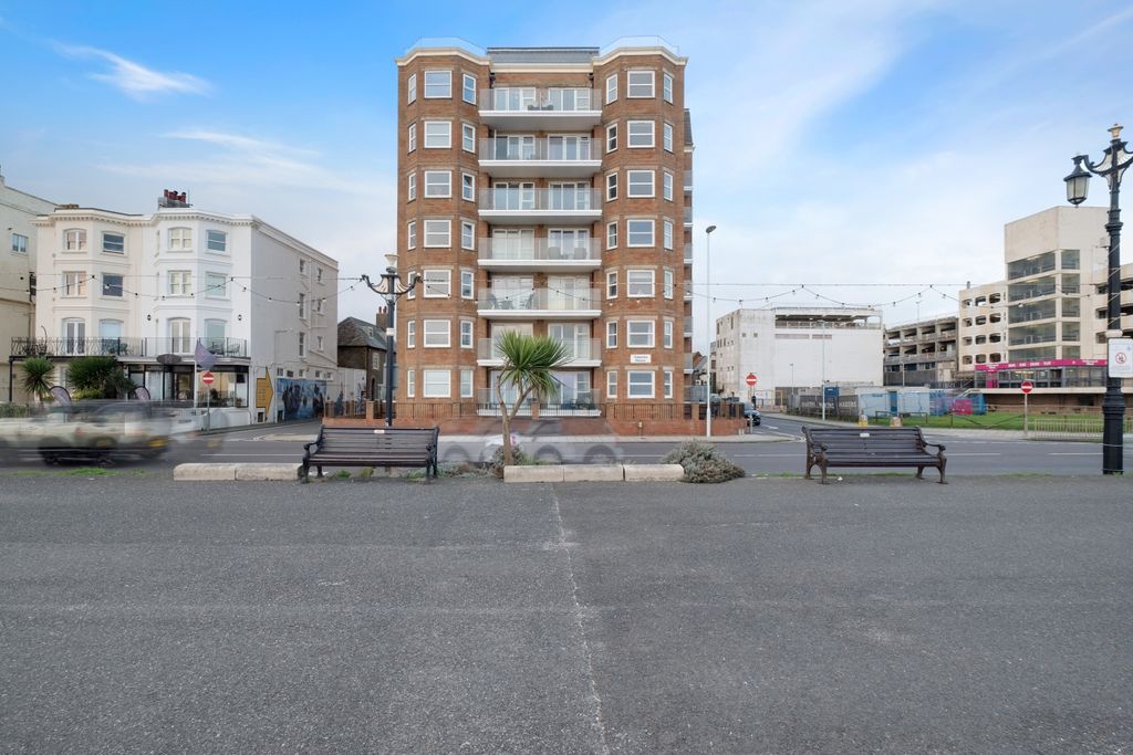 Property photo 1 of 15 22-A436Pd - 81344 - 7 Augusta Hse-139