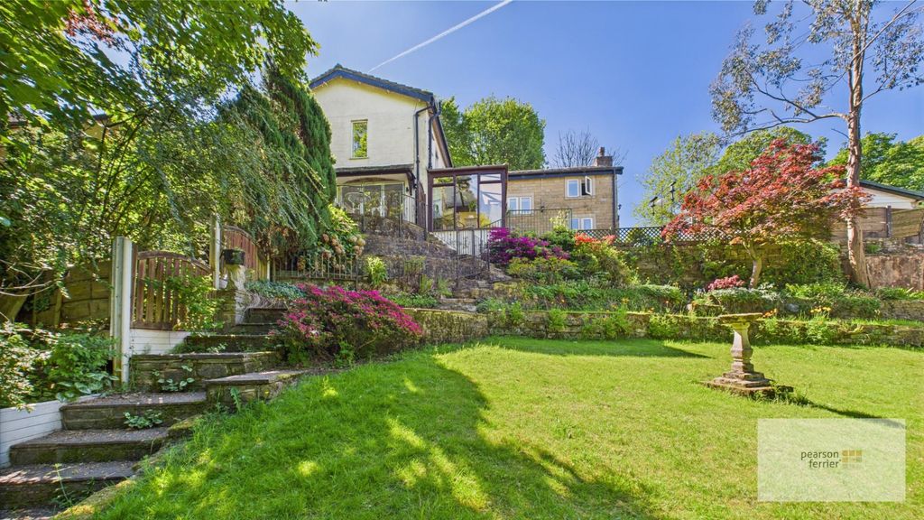 Property photo 2 of 28