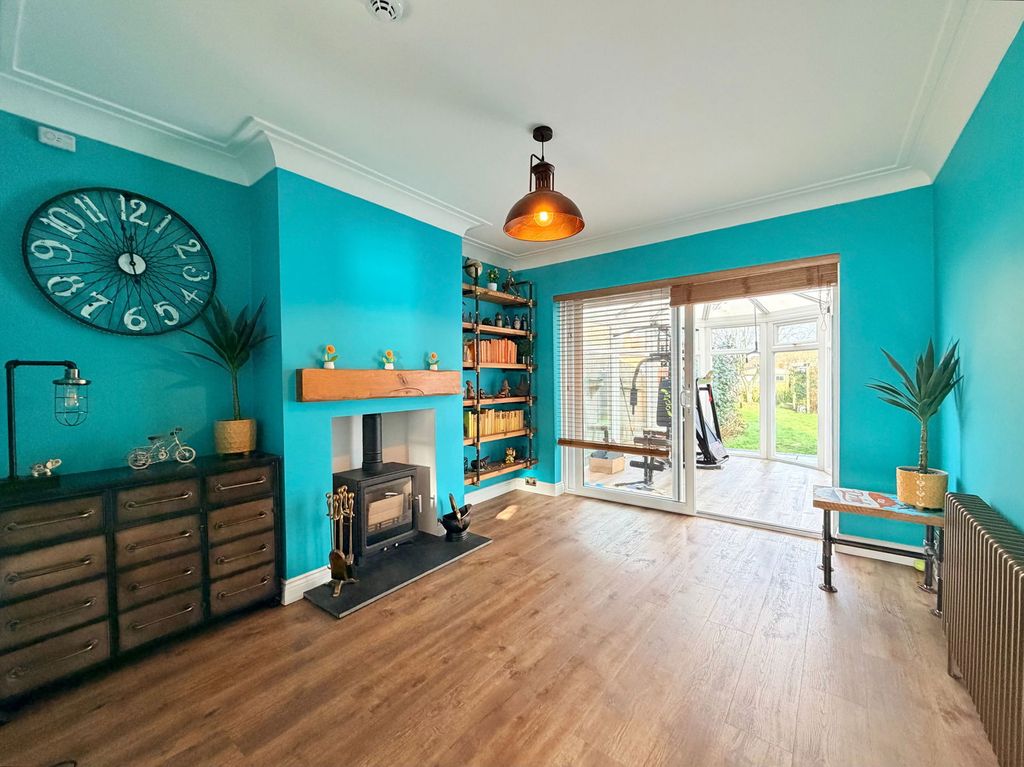 Property photo 3 of 22