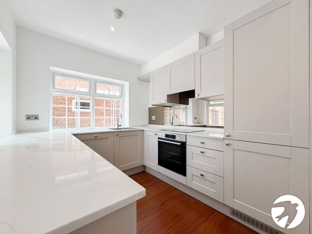 Property photo 3 of 9 Picture No. 06