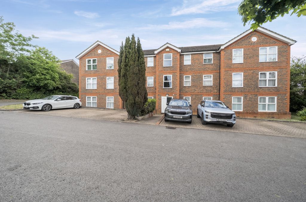 Property photo 1 of 16 1463493-15-6A0c91...