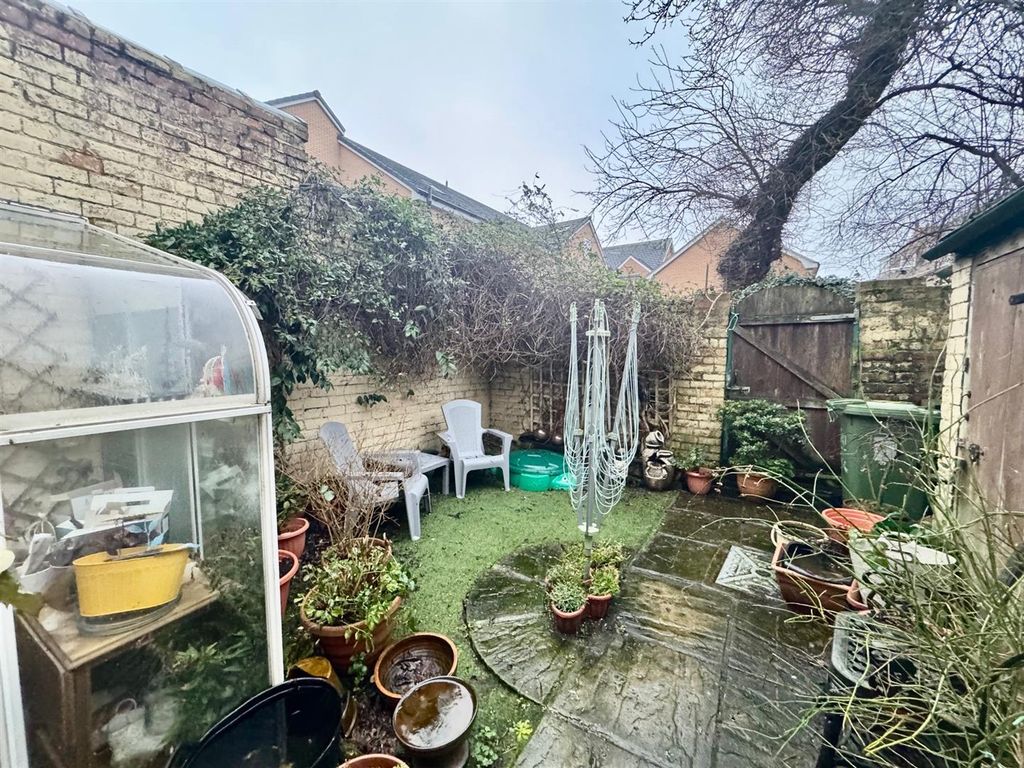 Property photo 3 of 18 Rear Garden 2.Jpg