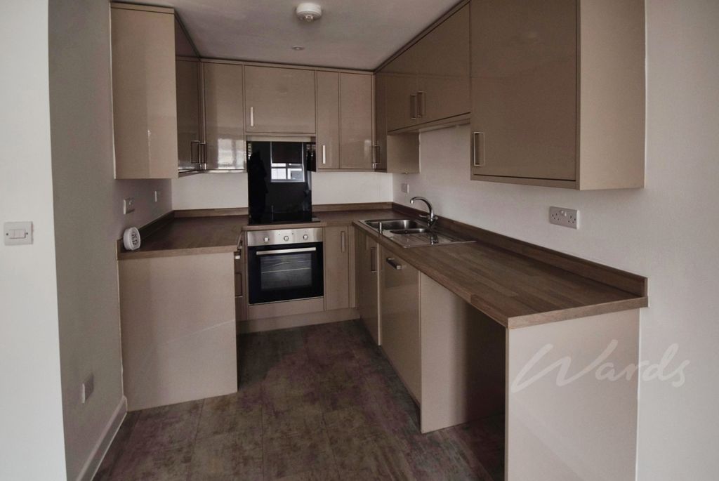 Property photo 2 of 6 Orchard Kitchen