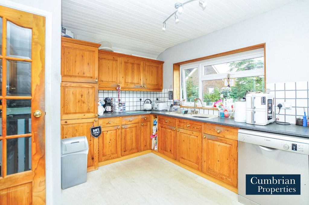 Property photo 2 of 23 Kitchen