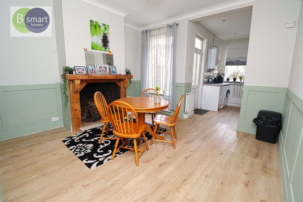 Property photo 3 of 8 Img_0925