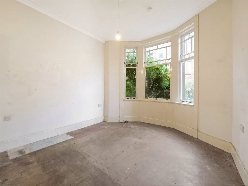 Property photo 2 of 21 Picture No. 15