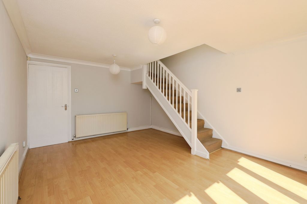 Property photo 2 of 17 Image