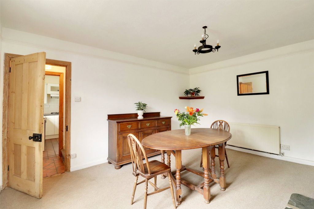 Property photo 2 of 34 Picture No. 08