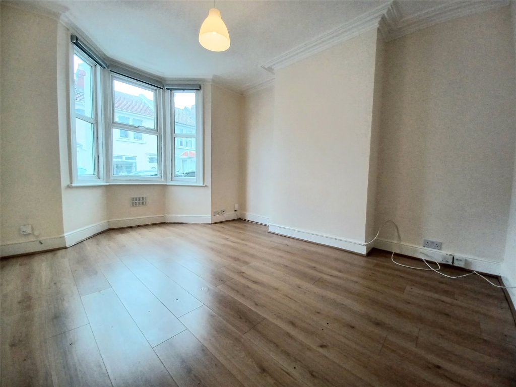 Property photo 2 of 11 Picture No. 25