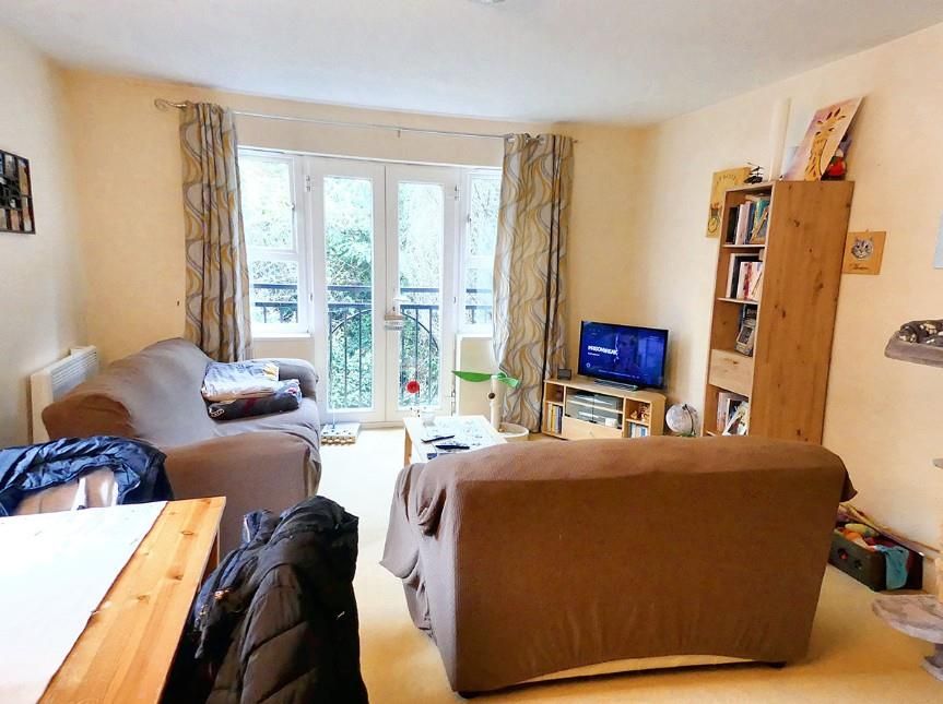 Property photo 3 of 7 Lounge.Jpg