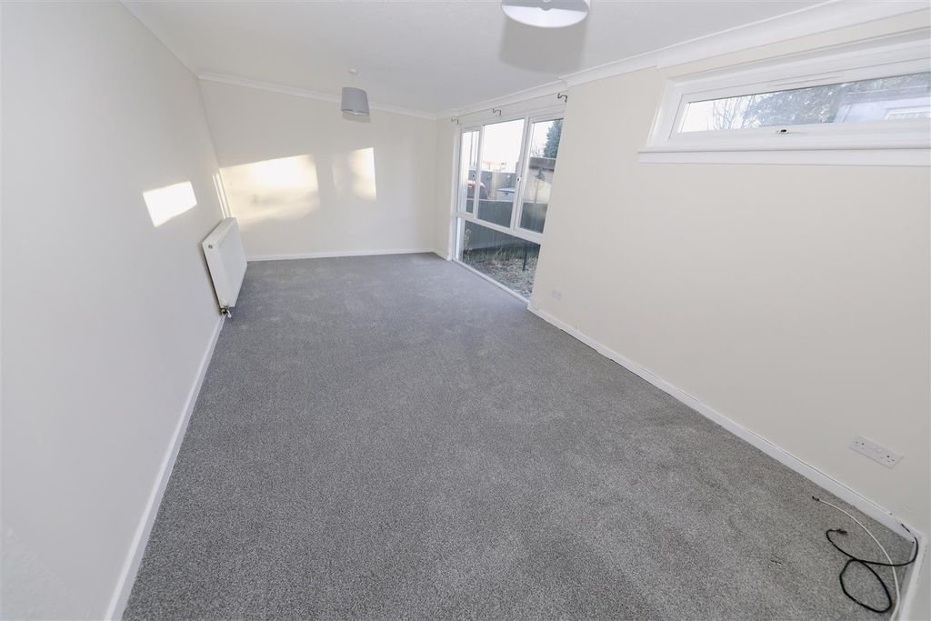 Property photo 2 of 18 B