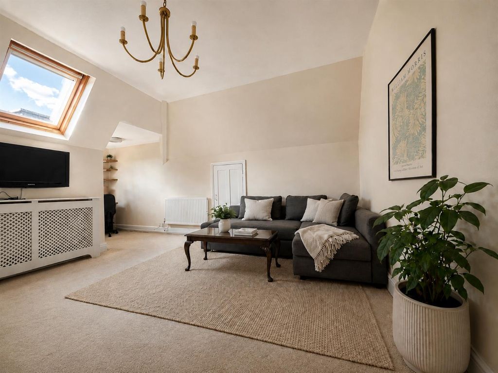 Property photo 2 of 10 Dca64915-303E-43F7-Be63-E2770De94E17.Png