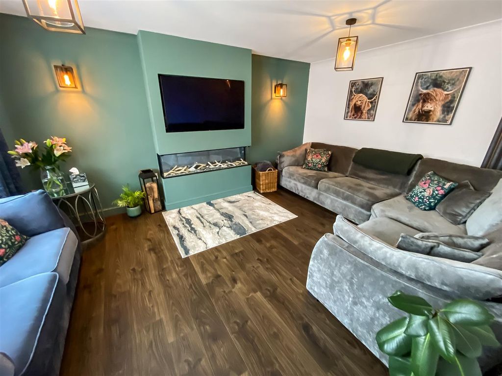 Property photo 3 of 24 Living Room