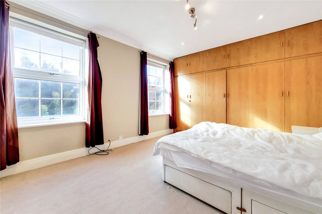Property photo 3 of 9