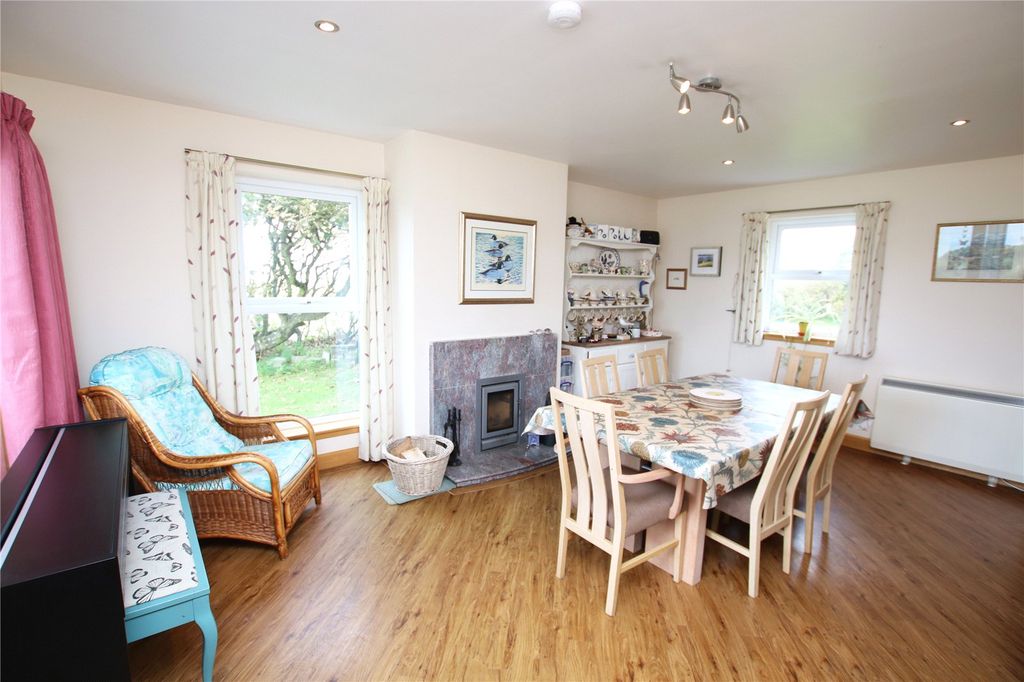 Property photo 3 of 23 Dining Room