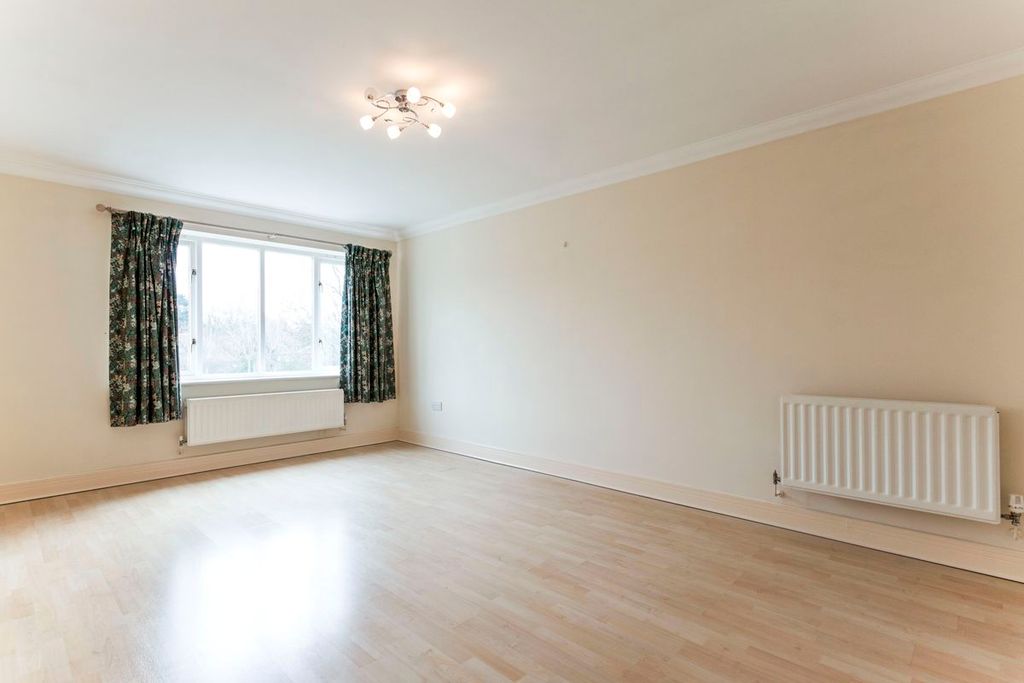 Property photo 2 of 11 8A65c366-0Ef8-474c-9