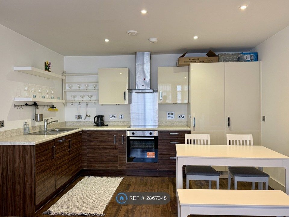 Property photo 3 of 13 Fully Fitted Open Kitchen