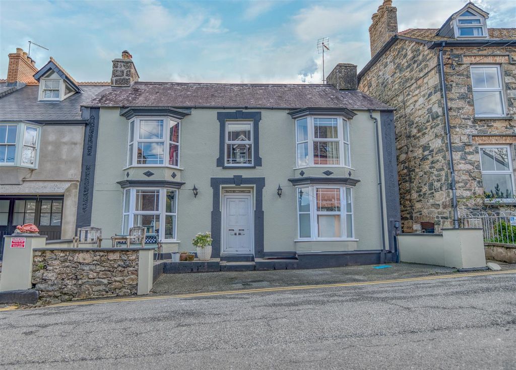 Property photo 1 of 58 Front