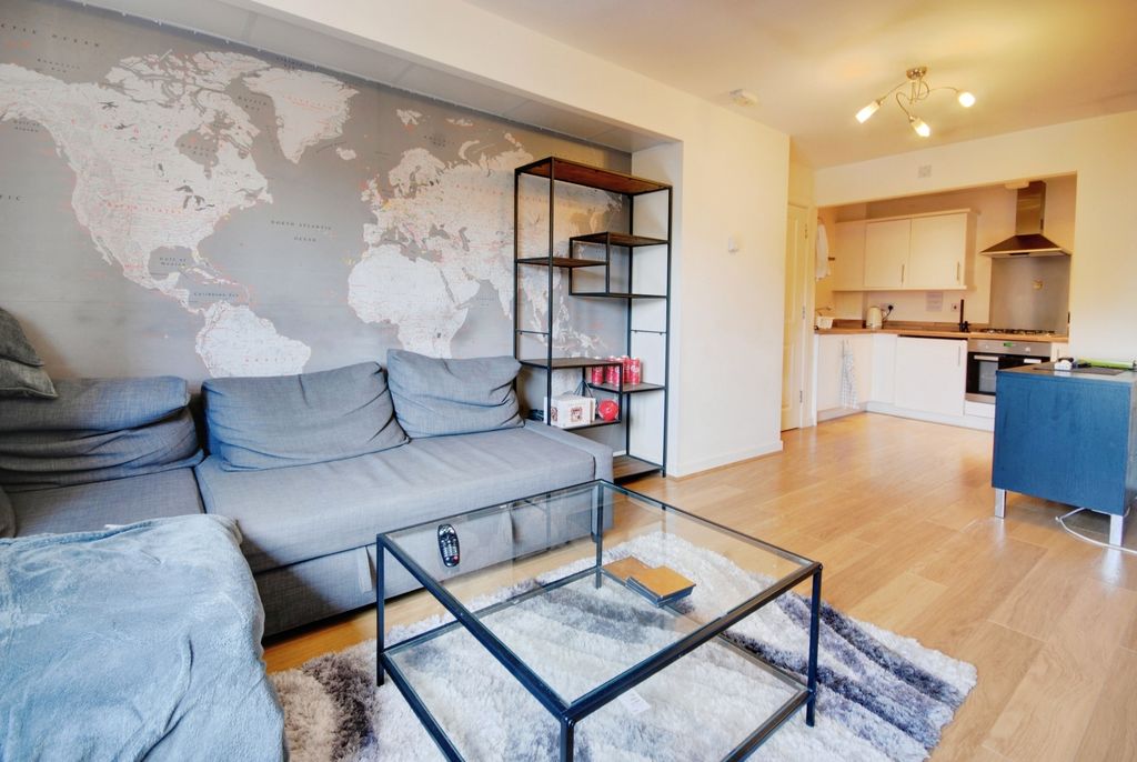 Property photo 3 of 9 Pbox-Img.Jpg